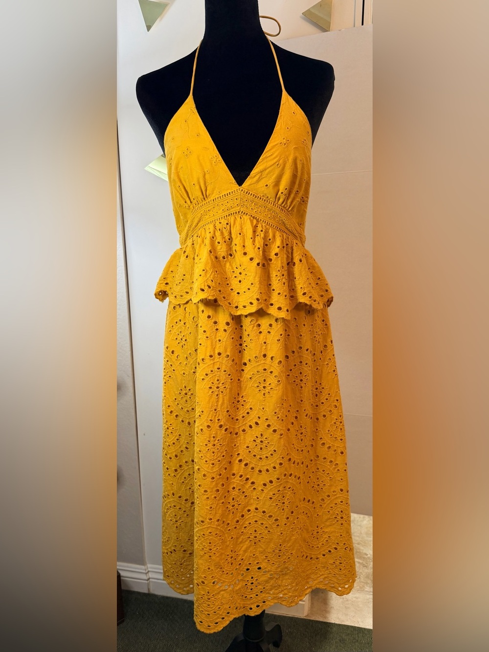 Moon River 100% Cotton Mustard Yellow Eyelet Lace Halter Midi Dress Size S